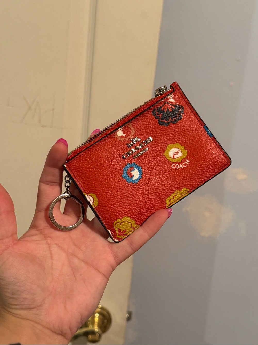 Coach Red Floral Zip Card Case Keyring - Picture 4 of 11